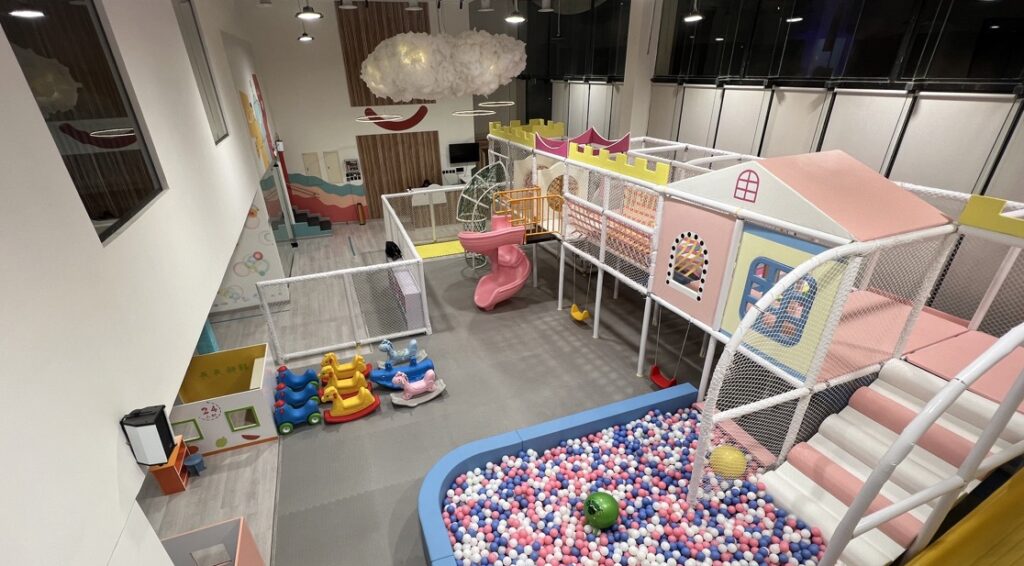 Indoor play city at The Sky